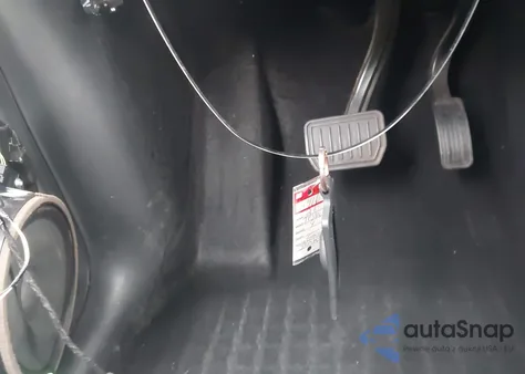 2021 Tesla Model Y Standard Range Rear-Wheel Drive from USA, damaged, VIN 5YJYGDED2MF174984